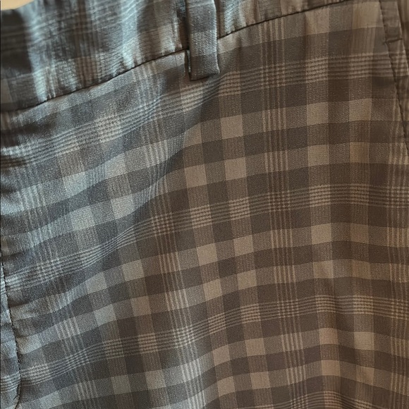 Nike Golf Men's Dri-fit Plaid Golf Shorts Black & Grey Sz 36 - Picture 2 of 4